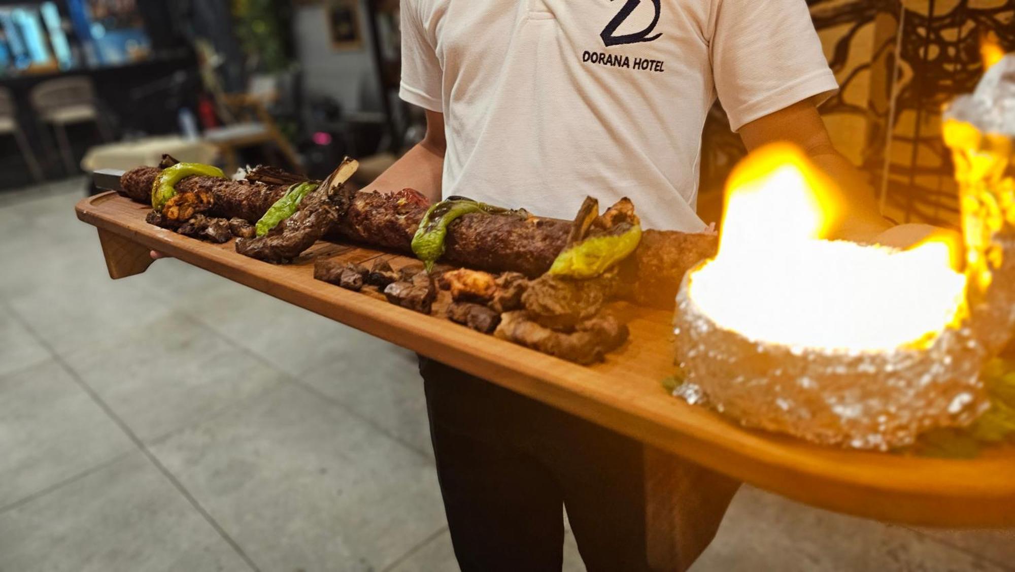 Dorana Hotel كيرينيا المظهر الخارجي الصورة