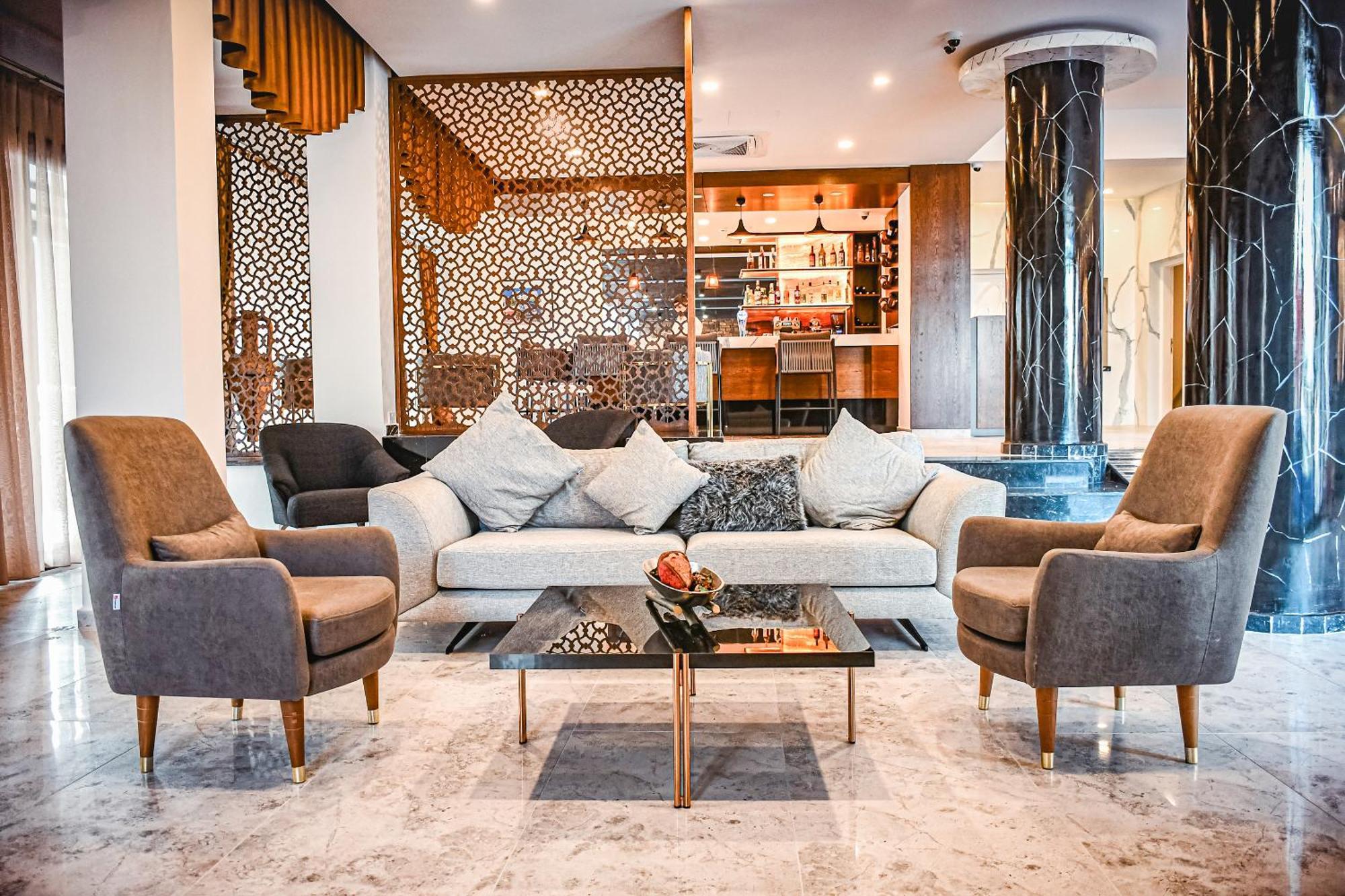 Dorana Hotel كيرينيا المظهر الخارجي الصورة