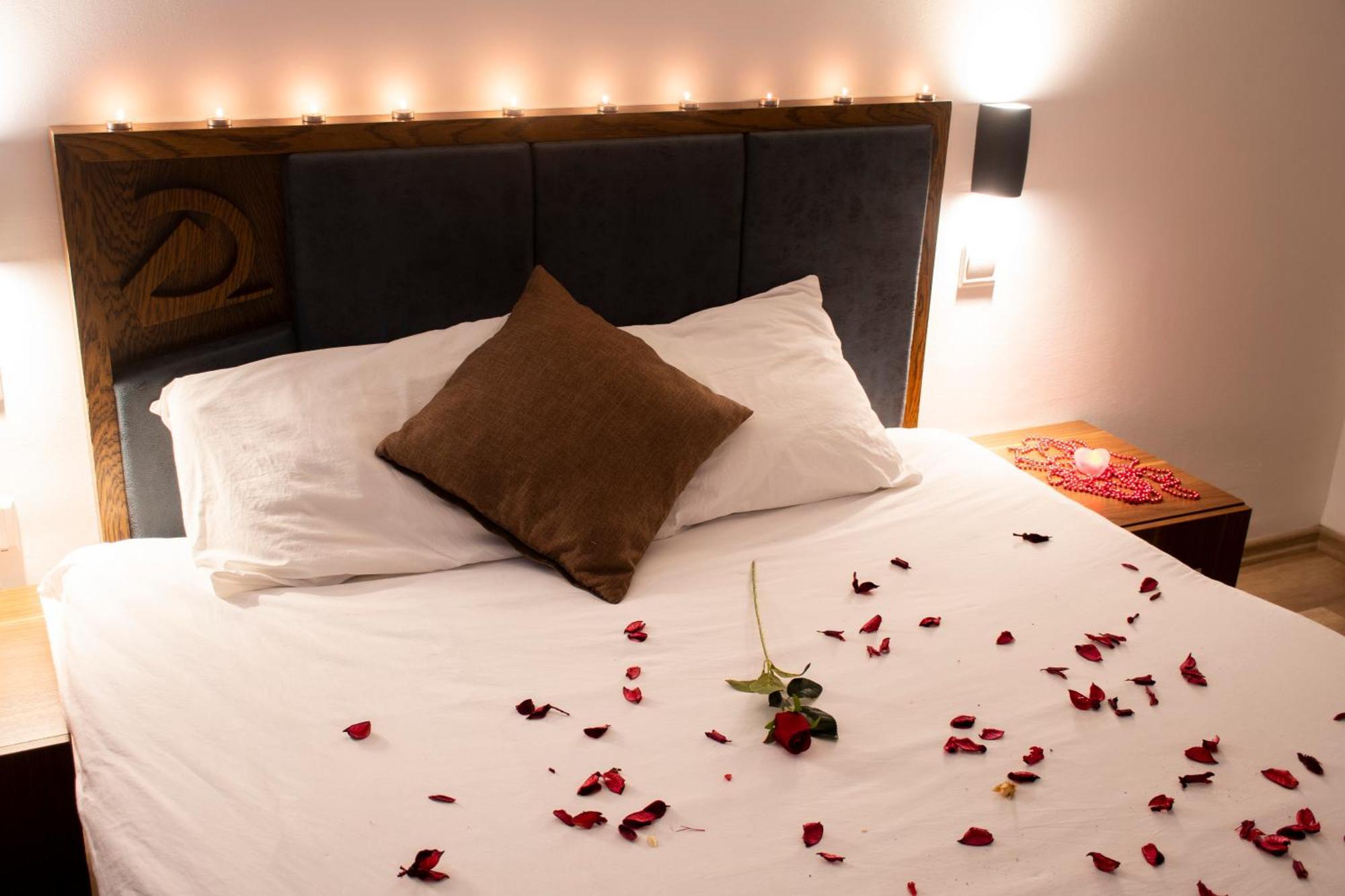 Dorana Hotel كيرينيا المظهر الخارجي الصورة