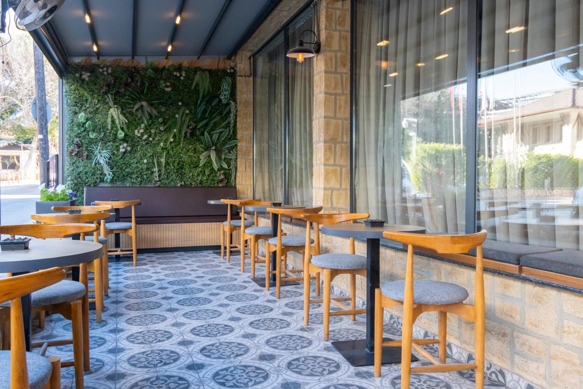 Dorana Hotel كيرينيا المظهر الخارجي الصورة